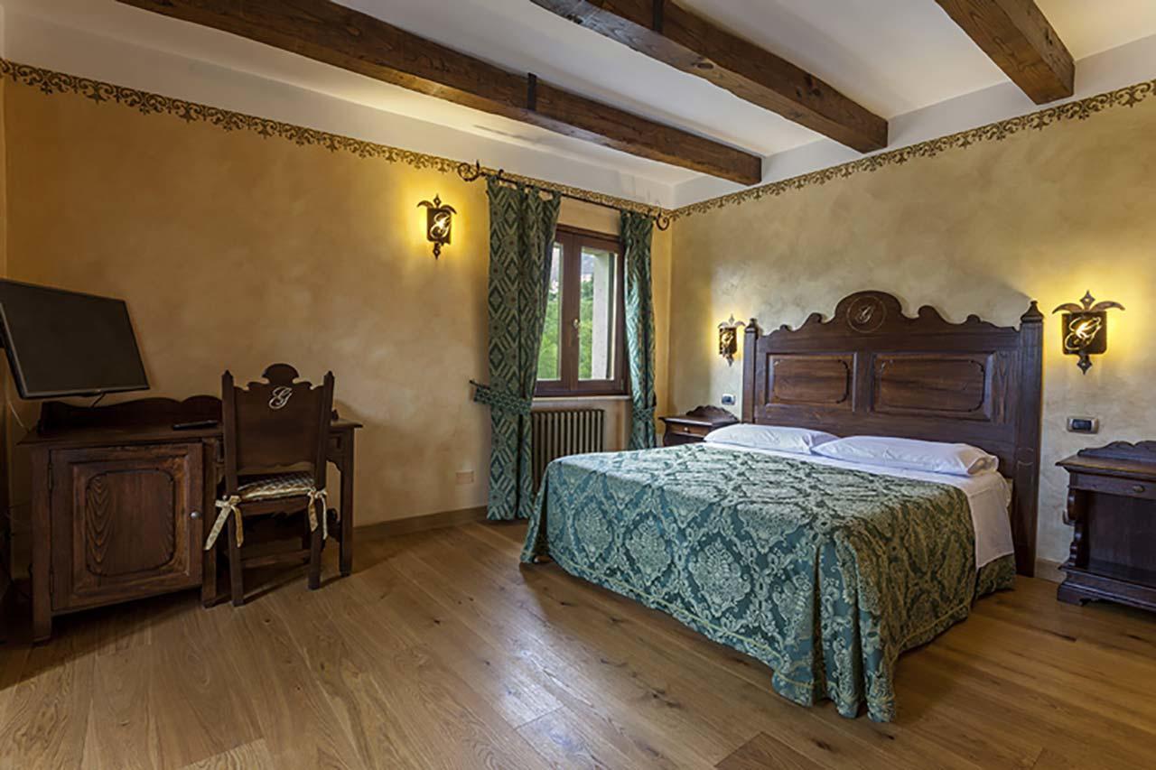 Hotel Guerrinuccio Челано Екстериор снимка