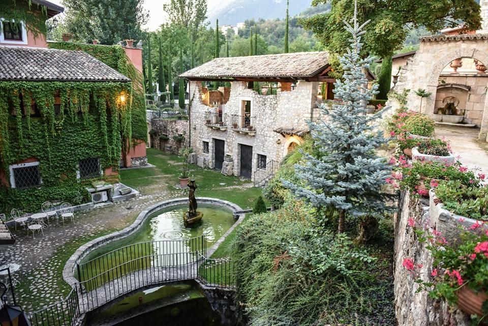 Hotel Guerrinuccio Челано Екстериор снимка