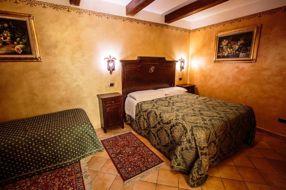 Hotel Guerrinuccio Челано Екстериор снимка