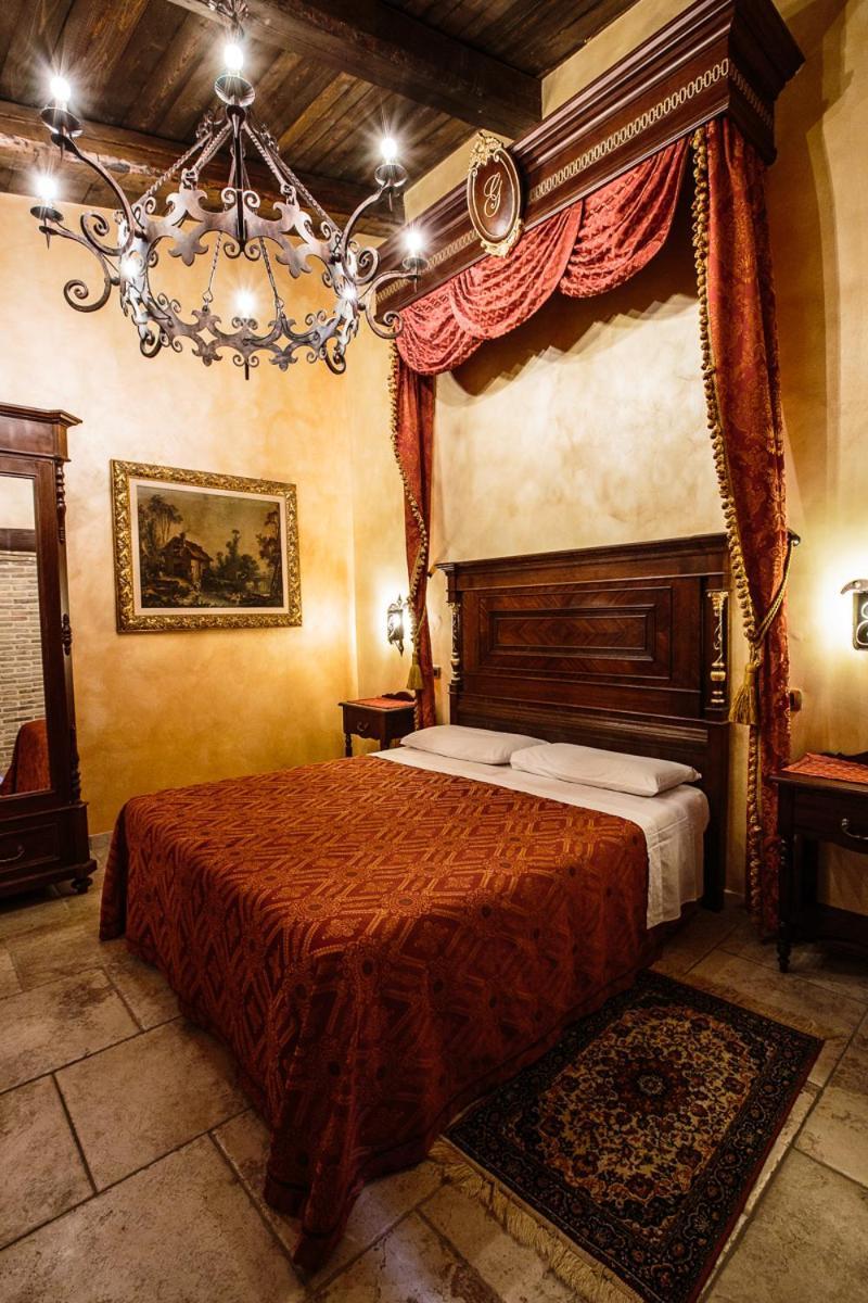 Hotel Guerrinuccio Челано Екстериор снимка