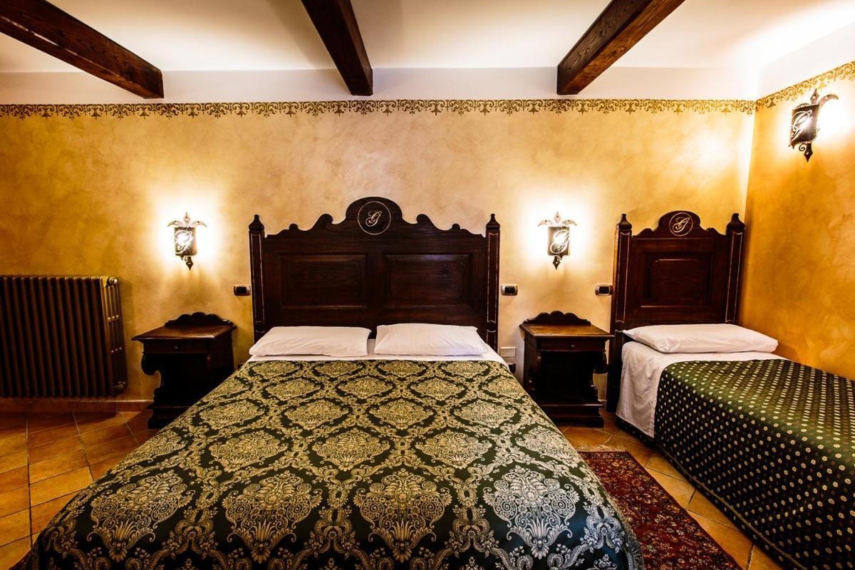 Hotel Guerrinuccio Челано Екстериор снимка