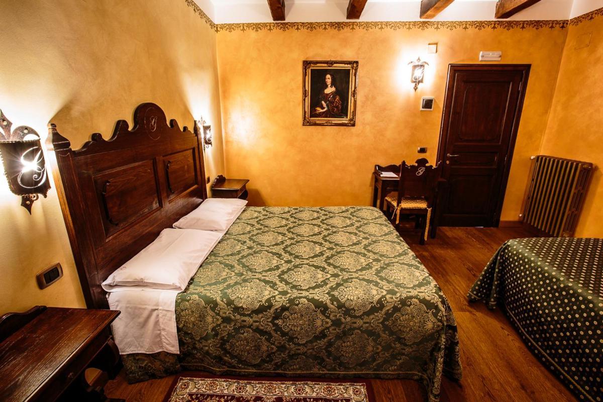 Hotel Guerrinuccio Челано Екстериор снимка